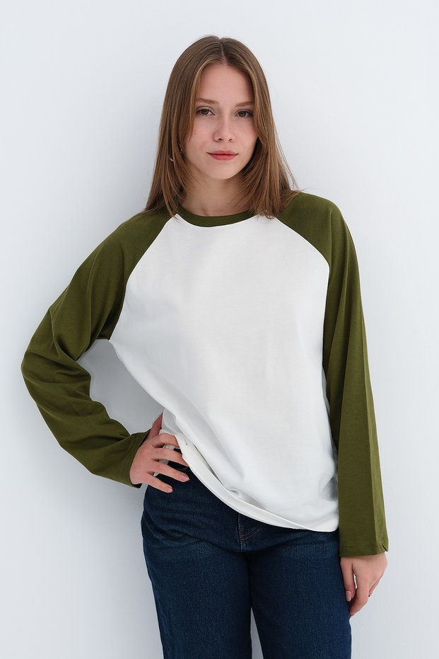 Long Sleeve T-Shirt B9074