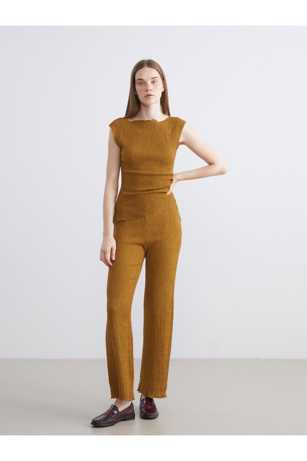 Trendy Picks from Kübra Butik: Textured Women's Pants with a Waist Cord