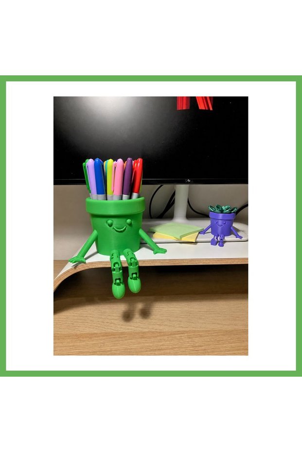 3D Printed Articulated Smiling Pen Holder - Articulated Desktop Organizer - Green Gen01
