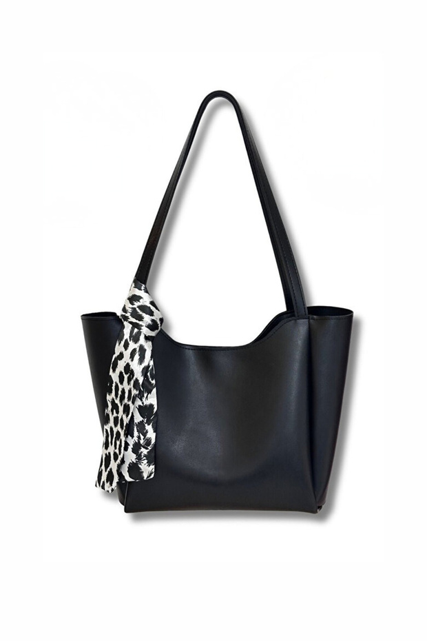 Scarfed (variability may occur) Shopper Hand and Shoulder Bag with Zipper and Snap Closure