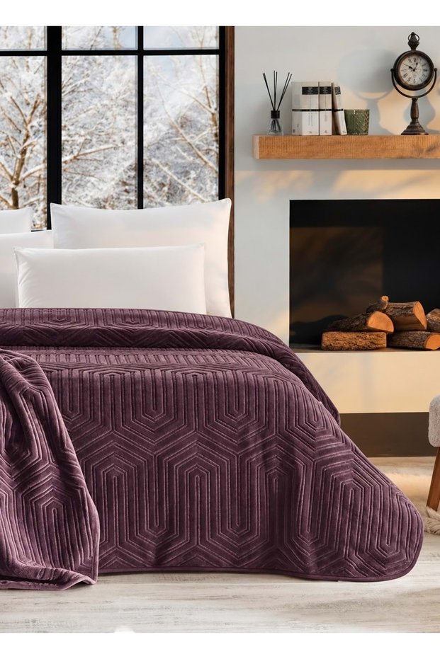 Prestige Thick Embossed Single Blanket (155x220) - Blueberry