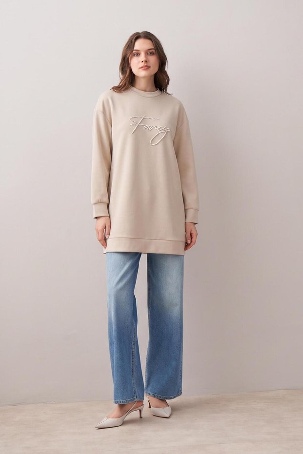 B16048A0 Women's Soft-Textured Sweatshirt with Pearl Details