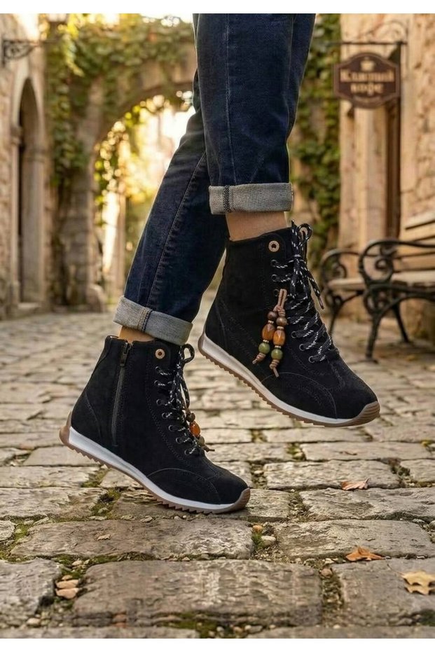 ZEUS Beaded Women's Boots