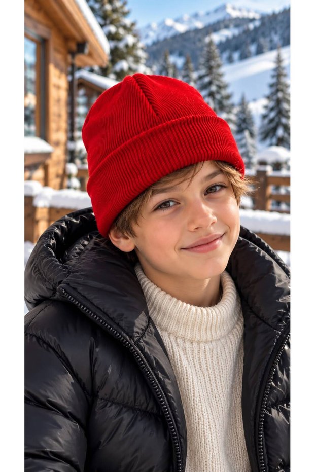 Red Soft-Textured Knit Boy's Beanie, Ages 7–12