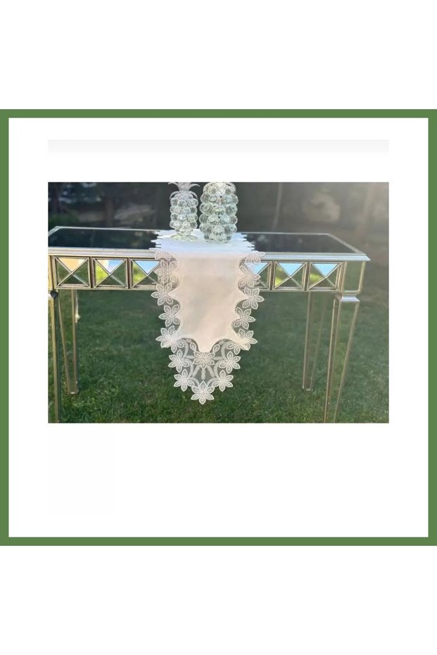 5-Piece Living Room Set with Lace-Trimmed Linen Tablecloth and Table Runner Set, Bridal Set, Selena Model N HB006