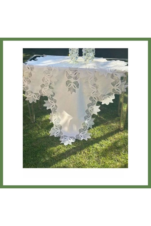 Krem-Krem Kayla Model 5-Piece Linen Lace Table Runner Set—Decorative Living Room Set HB006