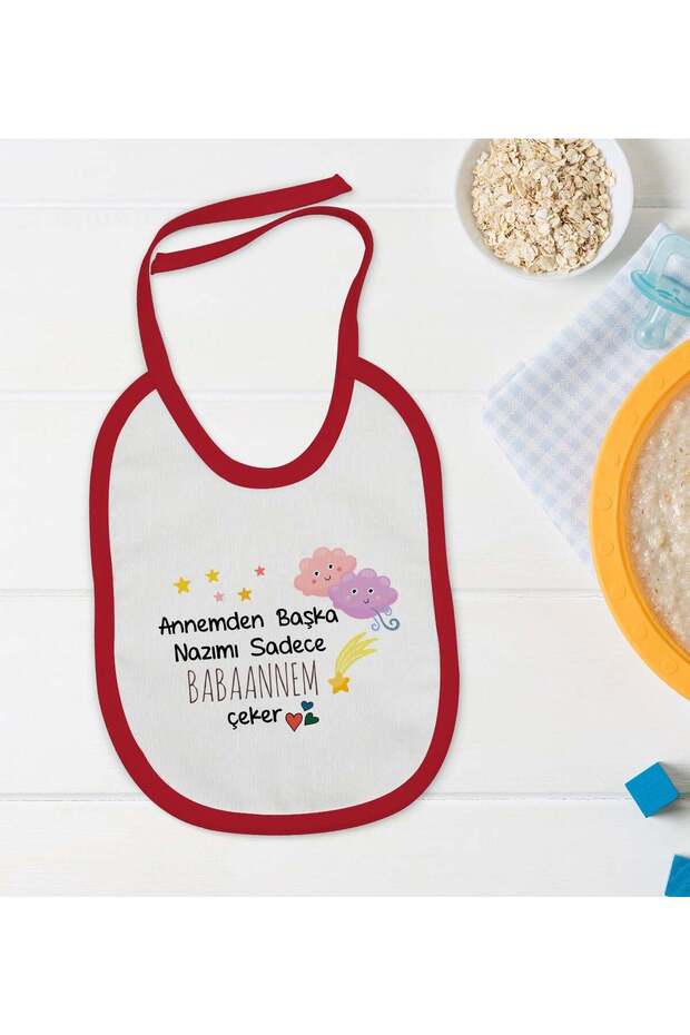 BK Kids "My Grandma" Design Red Baby Bib - 1 en124447