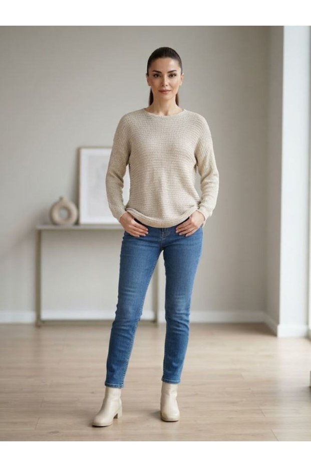 Women's Crew Neck Glittery Brioche Knit Sweater