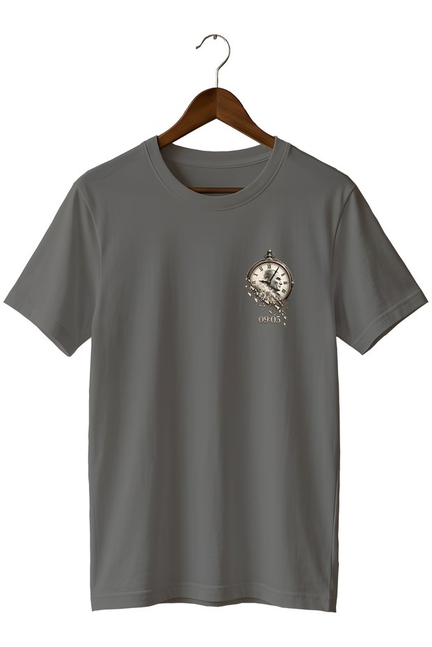 November 10, Atatürk, 9:05 a.m. Printed Unisex T-Shirt – Minimalist Vintage Atatürk Commemoration Design with Chest Print