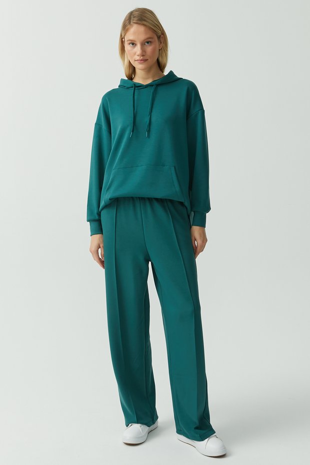Women's Front-Seamed Sweat Bottom with Pockets