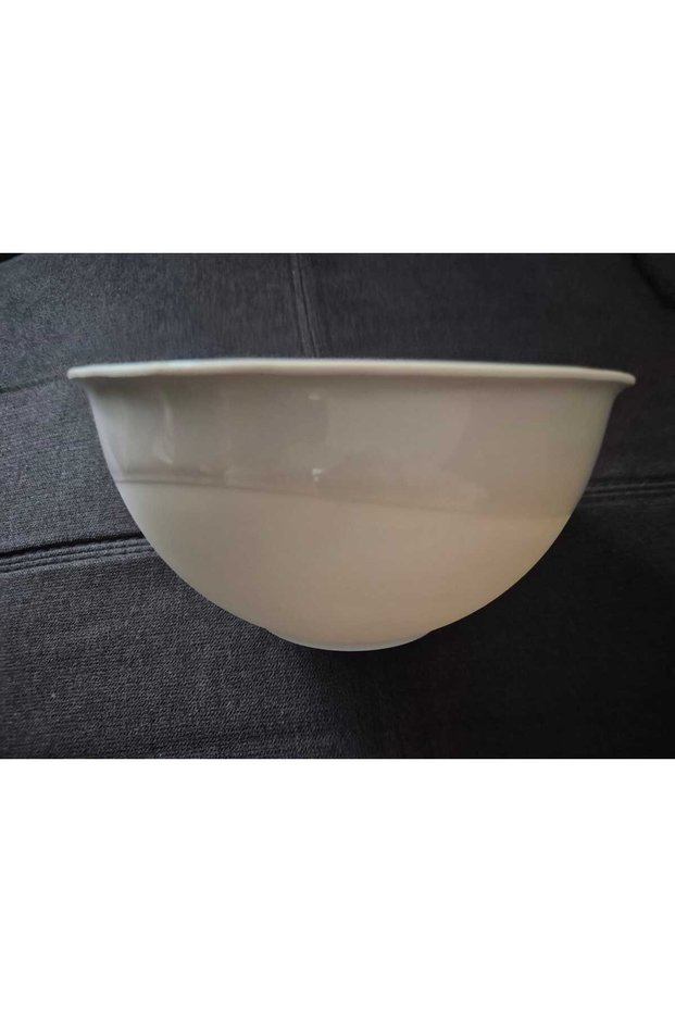 Plastic rotund, voluminos