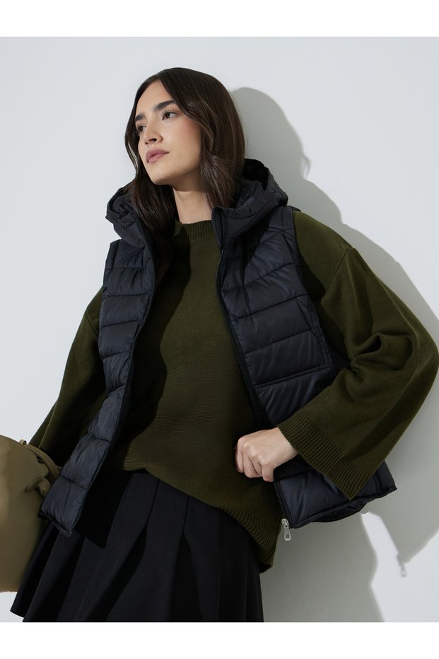 Navy Blue Solid Hooded Padded Gilet