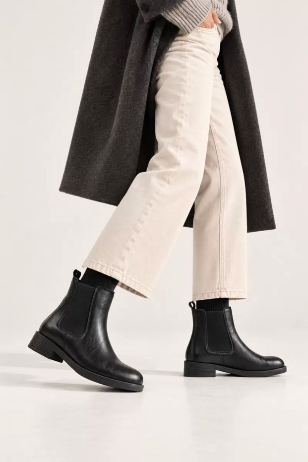 Women's Elastic Black Matte Short-Heeled Winter Boots with Non-Slip Soles Tr01Mk06C