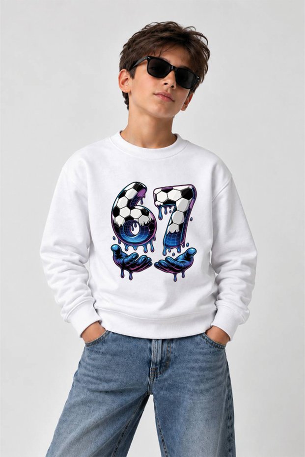 سترة رياضية مطبوعة بياقة دائرية للأولاد.