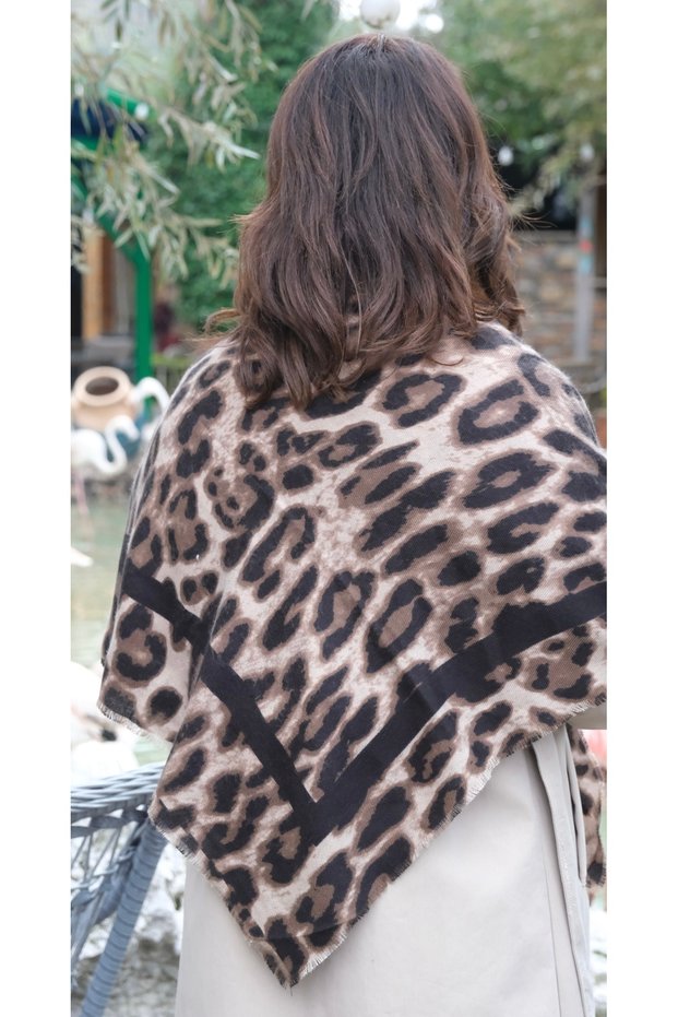 Beige Cotton Shawl with Leopard Pattern