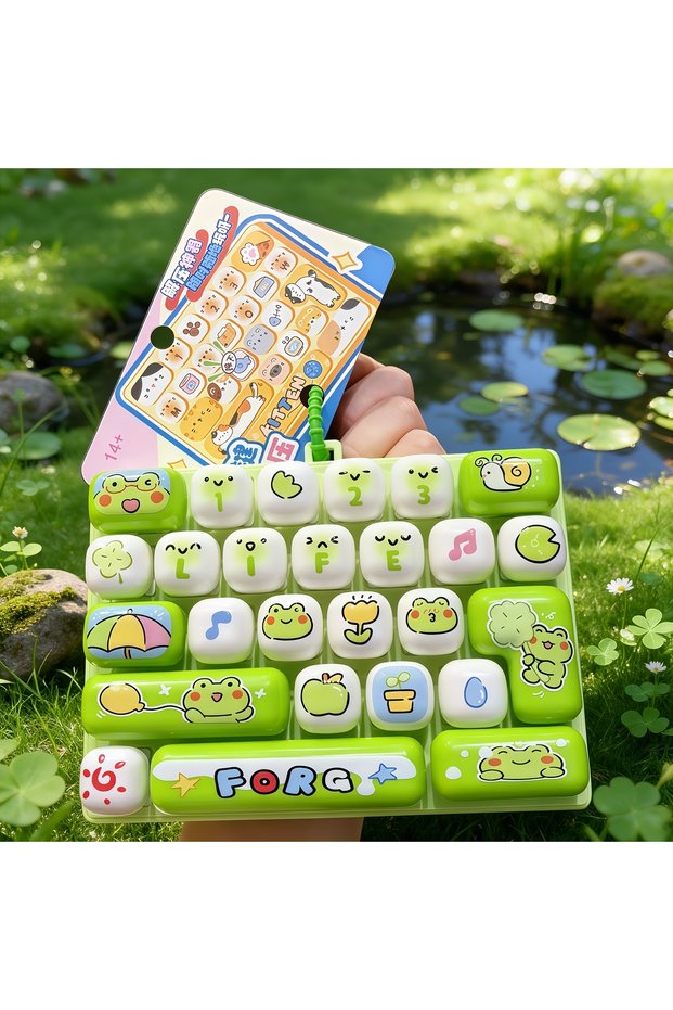 Green Cartoon Animal Diary 26 Grid Stress Relief Keyboard Keycap Keychain For Bags Backpacks Cars Te