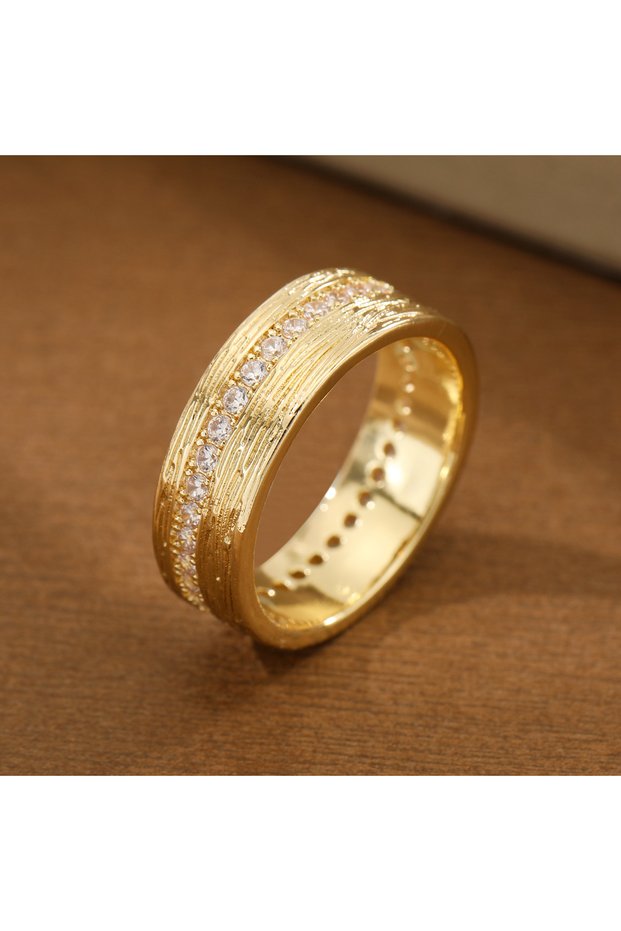 7 Clear Retro-style Textured Ring Band with Synthetic Gemstones, Made of Copper, for Women's Jewelry