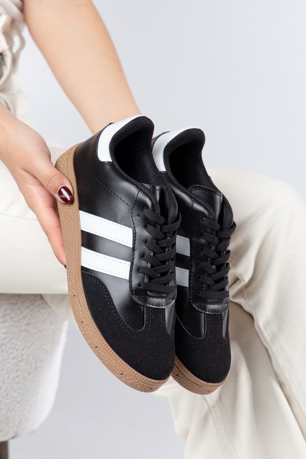 Full-Length Molded Thermal Sole Black, White, and Beige Women's Sneakers with Side Stripes—Suitable for Everyday Use, Lace-Up