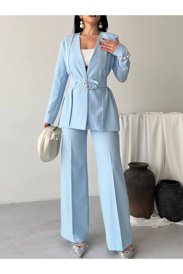 Women's Belt Detail Jacket and Pants Set—Stylish, Modern-Cut Two-Piece Set