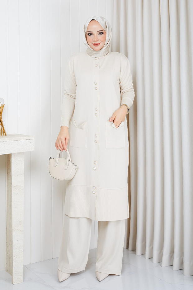 Modest Set for Women: Cold-Spun Yarn Knit Tunic and Pants Two-Piece Set with 10-Button Long Jacket in Ecru