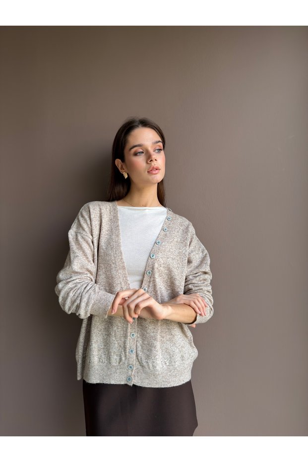 Button Detailed Oversize Cardigan