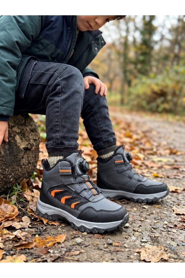 Boy's Mechanism Lace-Up Fur Lined Non-Slip Sole Winter Boots