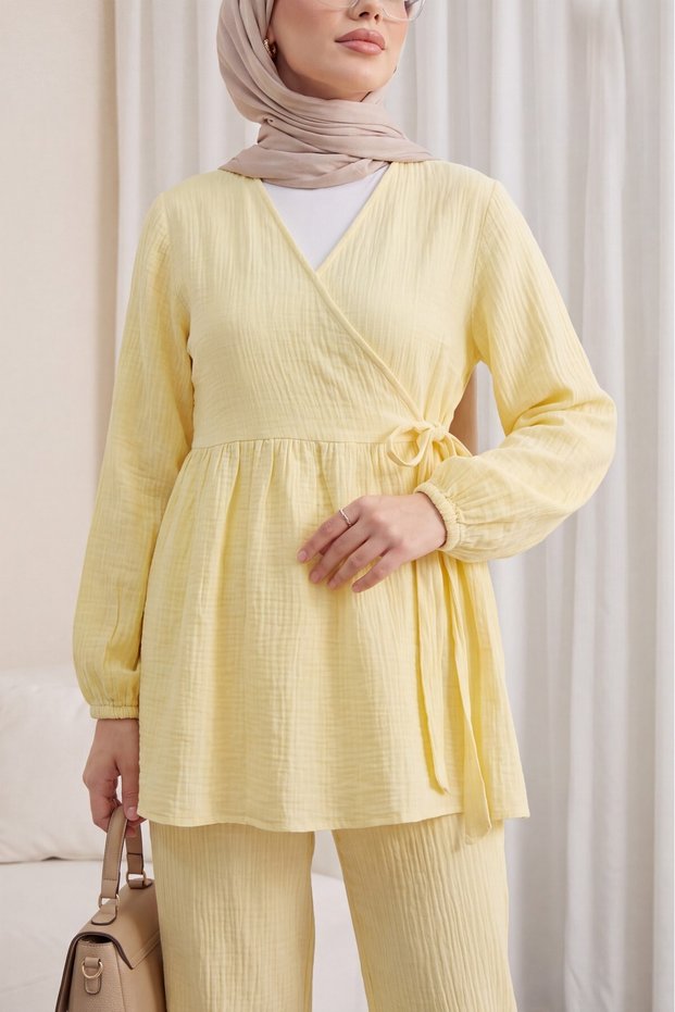 Tunic and Wide-Leg Pants Set with a Tie-Detail - Yellow