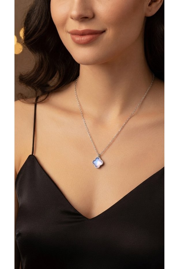 Stone Embellished, Intricate Craftsmanship, Elegant Design Women's Necklace LRN092