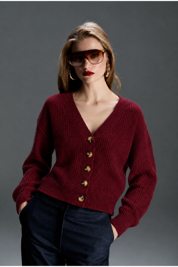 BUTTONED KNITWEAR CARDIGAN