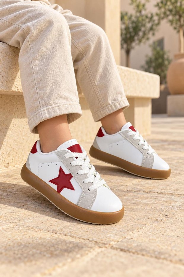 Unisex Rubber Sole, Lace-Up Casual Sneakers for Girls and Boys with Star Details
