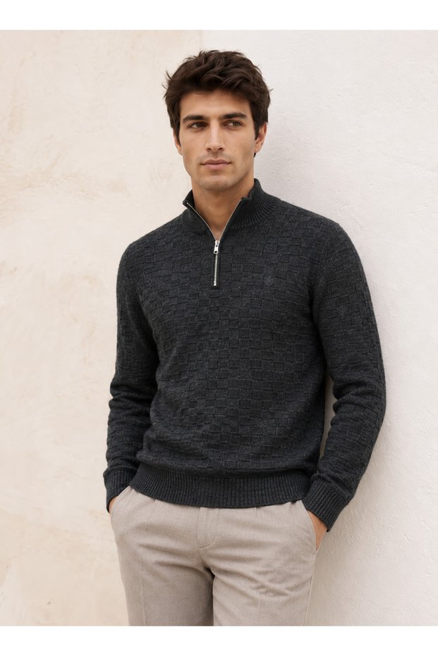 Men's Checked Turtleneck Sweater with a Zipper