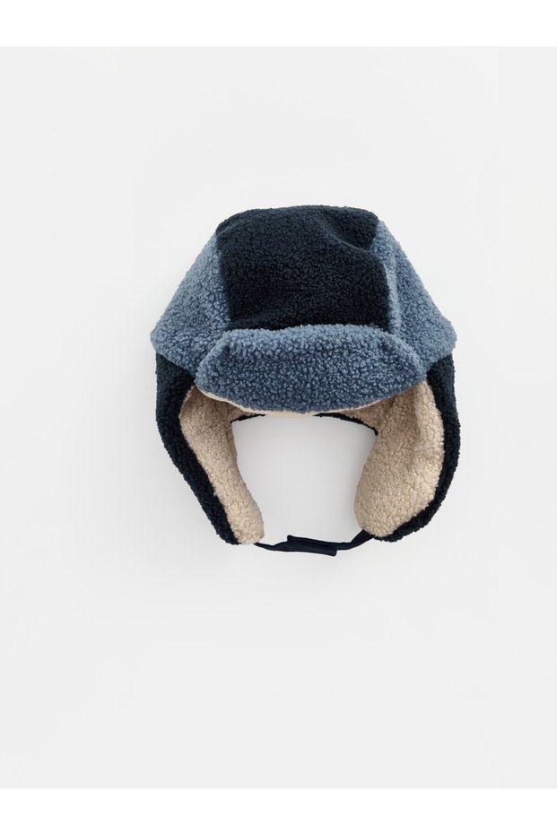 Trendy Picks from Kübra Butik: Boys' Fur-Trimmed Snow Hat