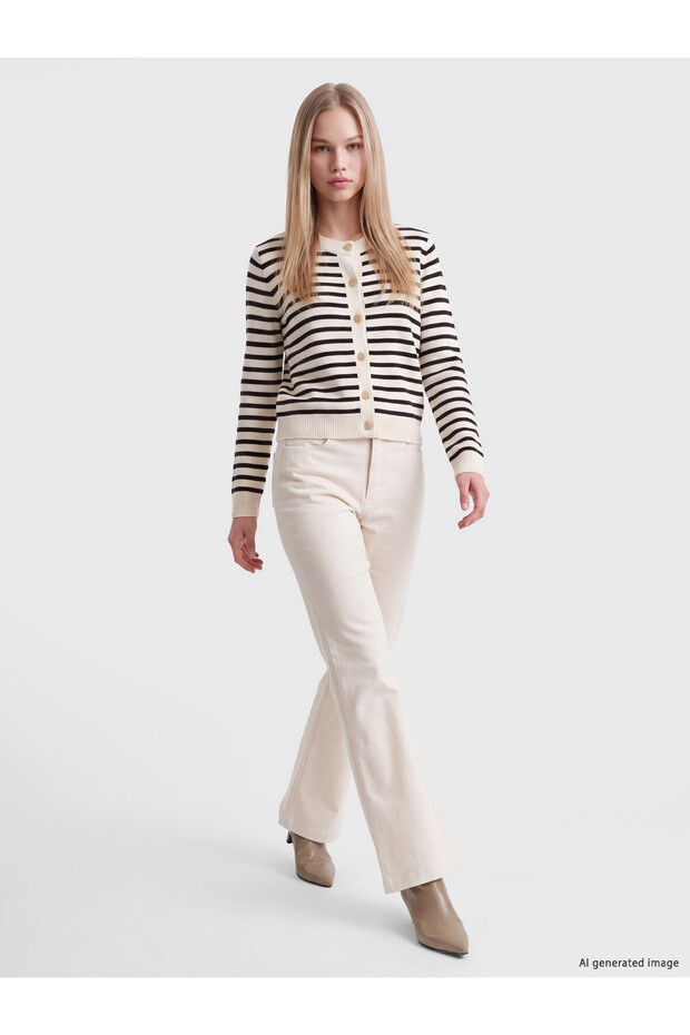 LCW Vision Ecru Velvet Straight-Leg & Slim-Fit Flared Women's Pants, Featuring the ALITA CITY Touch