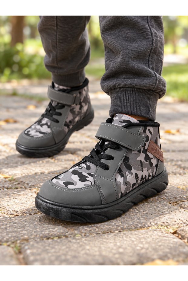 Trendline Boys' Velcro-Closure Comfortable-Sole Boots