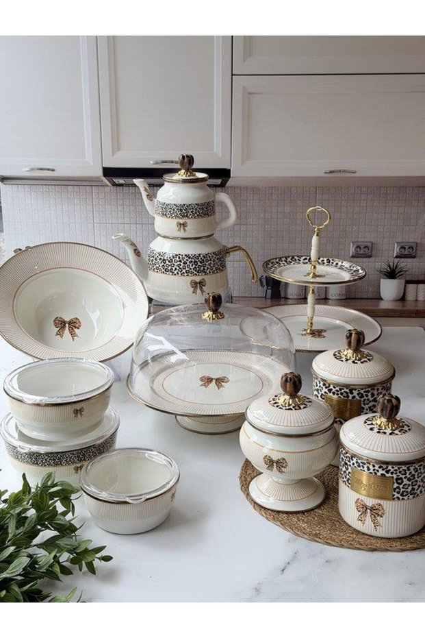 11-Piece Enamel Kitchen Set with Leopard Pattern, Savana