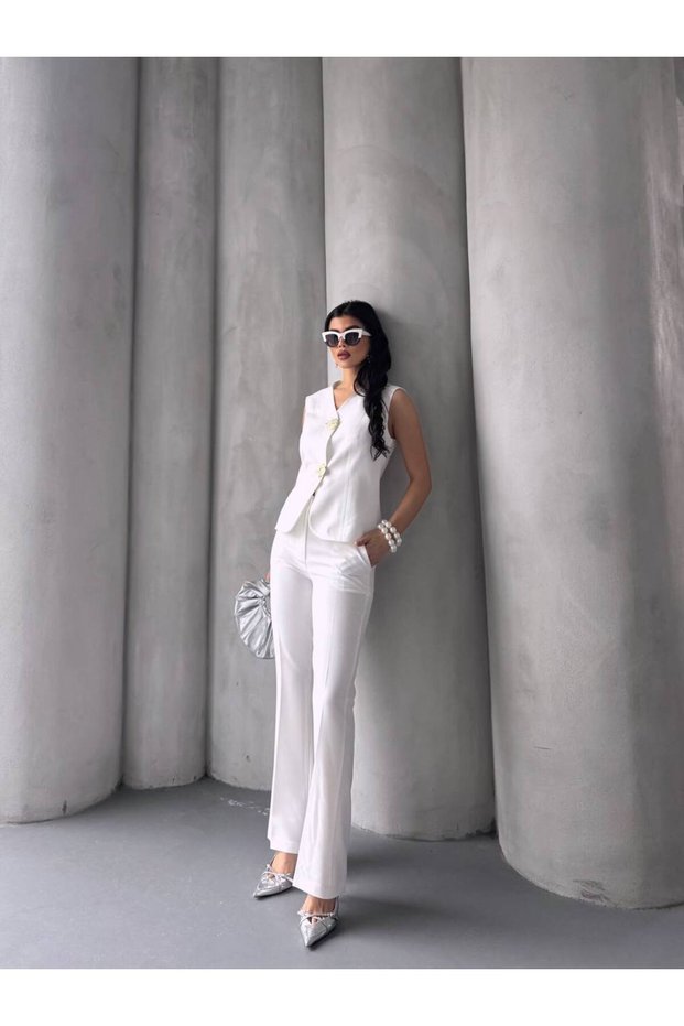 Women's Biscuit-Buttoned Vest and Pants Set—2-Piece Stylish Set, Modern Design