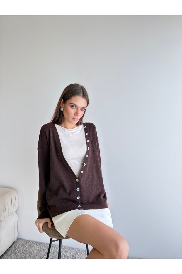 Button Detailed Oversize Cardigan