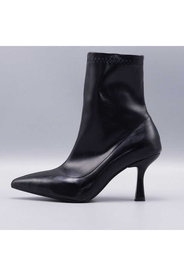 Camirly Women's Scuba Patent Leather Heeled Boots 8080-05SR