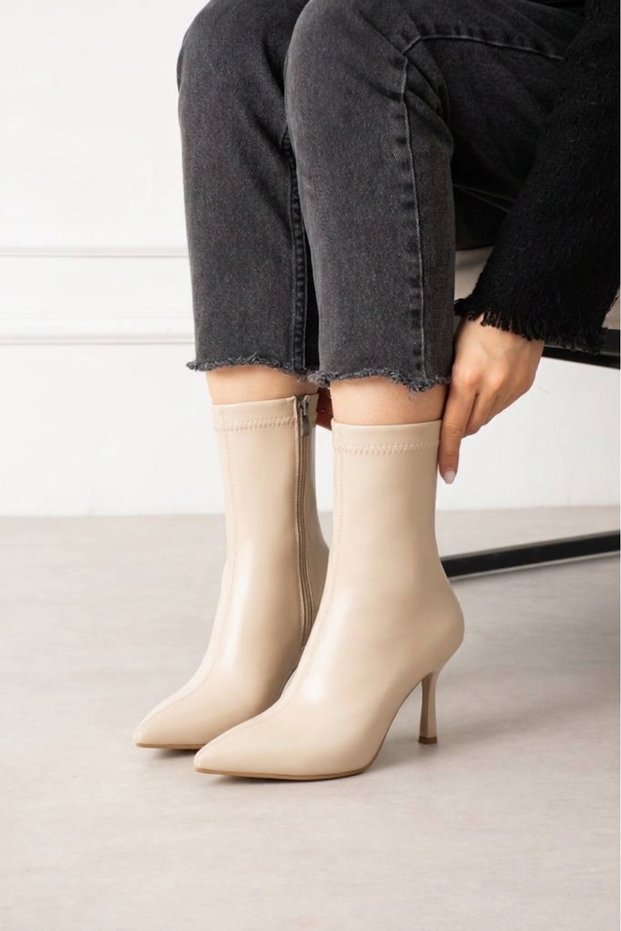 Women's Zip-Up Boots with Stiletto Heels: Casual and Formal Elegance