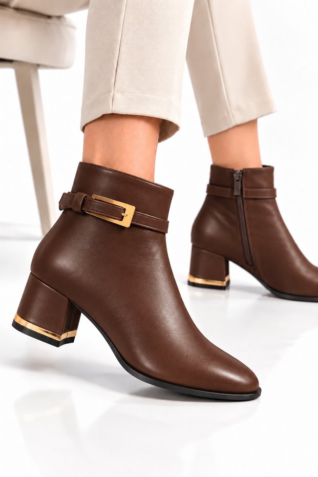 Women's Brown Leather Buckled Heeled Waterproof Boots NK1154