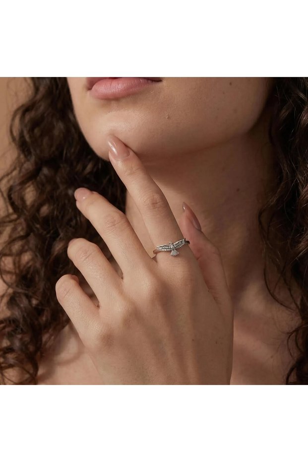 Custom-Designed Silver-Colored Gothic Ring with Eagle Figurine BEZOSS