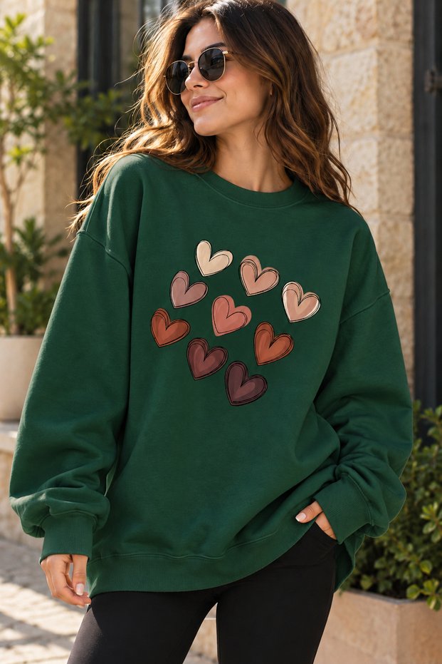 Unisex Oversized Sweatshirt with Striped Hearts Print – Crew Neck Relaxed-Fit Casual Sweatshirt