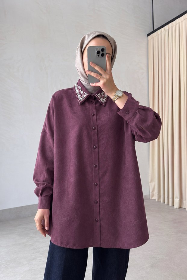 Oversized Shirt embellished with stones on the collar - Plum