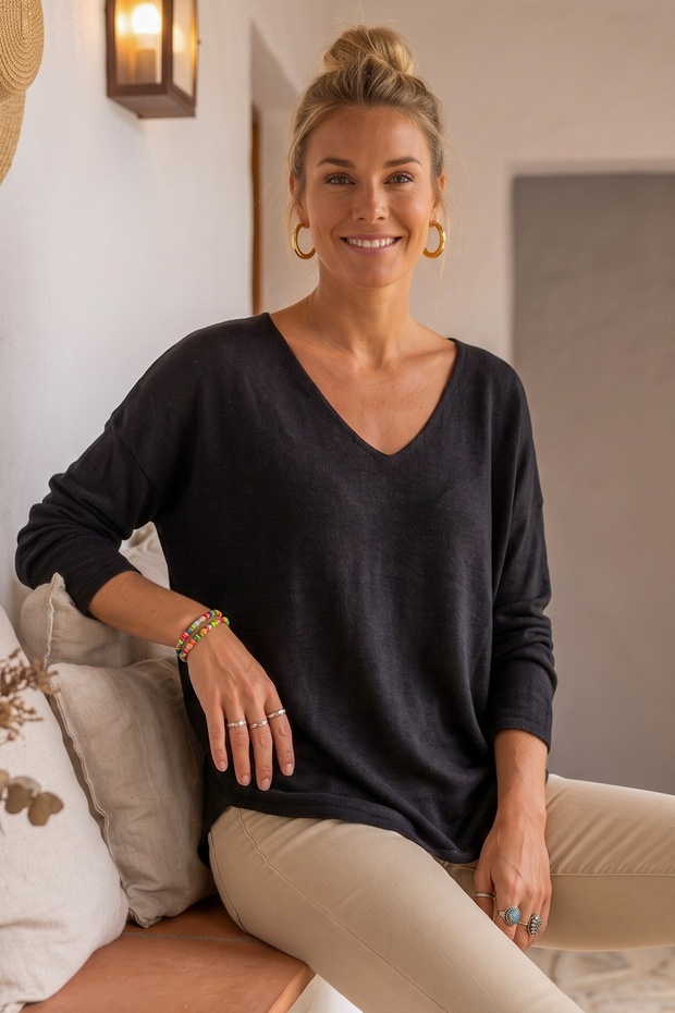 Italian Two-Piece Set: Black V-Neck Long-Sleeve Soft-Textured Angora Knit Blouse 70 60