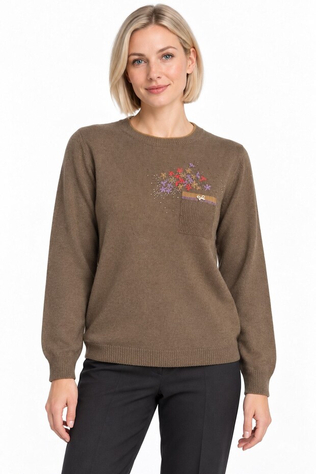 Women's Crew-Neck Wool Sweater embellished with stones on the chest, A. Yeşil