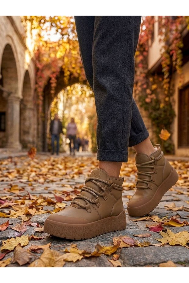BDLZ-2004 Women's Sporty Casual Boots in Taupe Color with Fur-Lined Interior