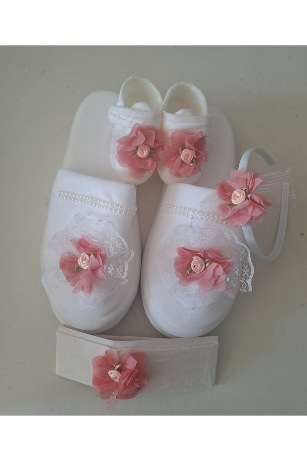 Maternity Slippers and Crown Set – Maternity Set – Maternity Set – Maternity Set