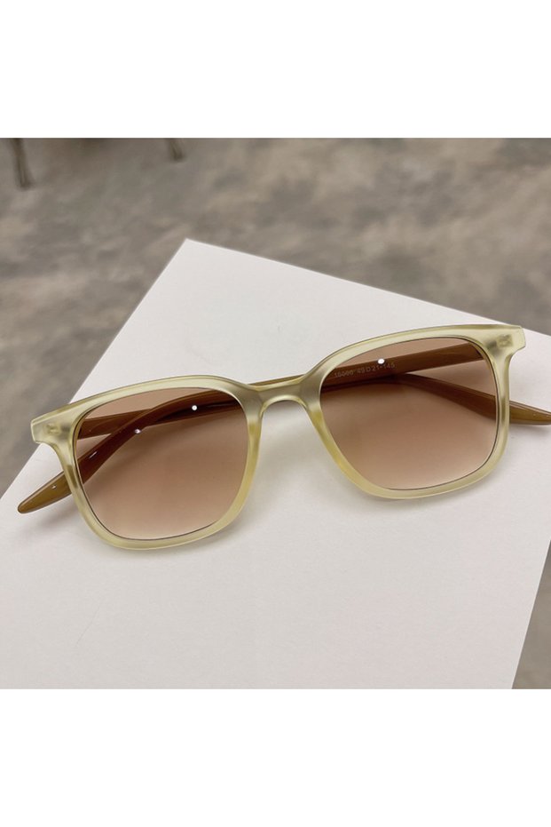 Square Frame Sunglasses UV400 Black Frame