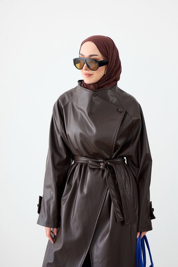 Women's Lined, Collared, Button-Up, Double-Pocketed, Tie-Detail Leather Trench Coat, Brown