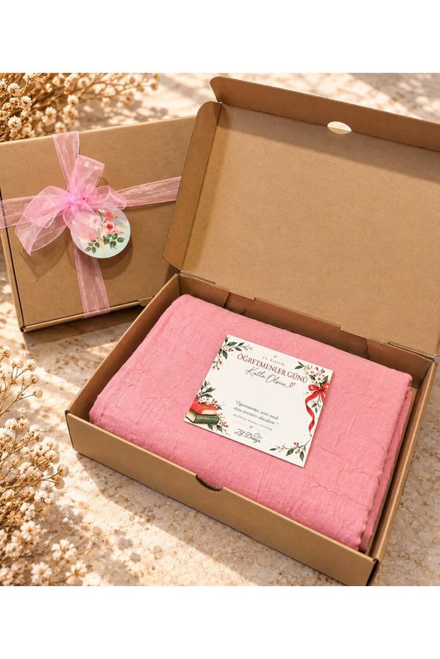Scarf in a Gift Box (90×180)